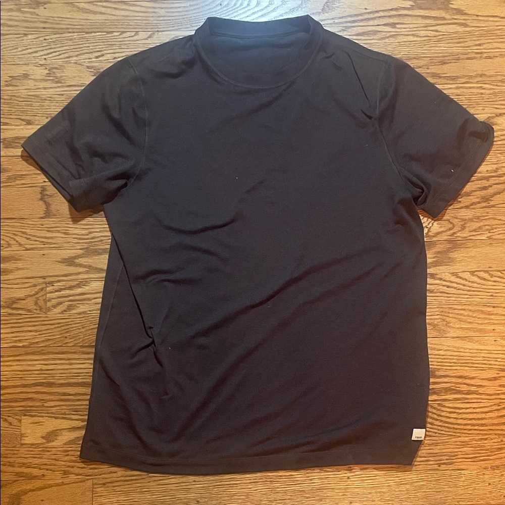 Vuori Men's Brown Short Sleeve Tee